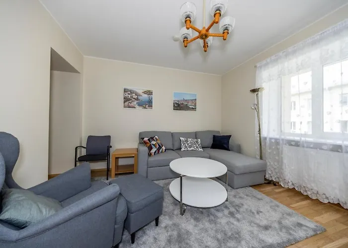 Apartamento Free Parking In The Yard Quiet Area Center Tallin