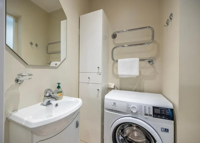 Apartment Free Parking In The Yard Quiet Area Center